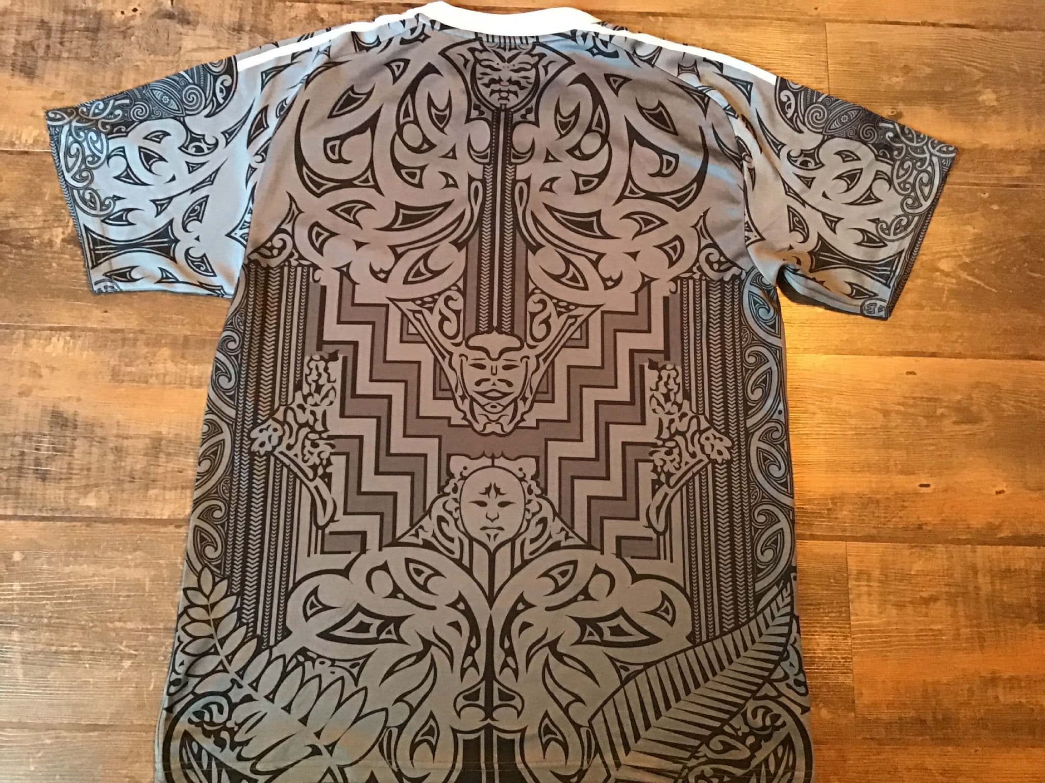 MAORI ALL BLACKS サイン入りラグビーシャツ Lサイズ MAORI ALL BLACKS サイン入りラグビーシャツ Lサイズ - メルカリ