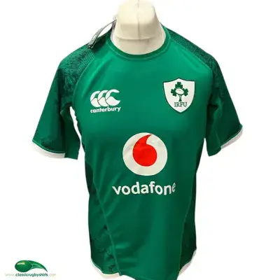 2021 2022 Ireland BNWT Rugby Shirt Medium