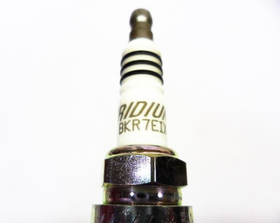 4 x NGK Iridium Spark Plugs Heat Range 7 Vauxhall Astra Turbo Z20LET