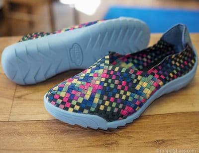 Adesso Caitlin all elastic upper light summer shoe