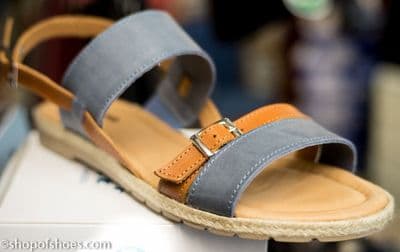 Adesso Ferne light leather cross over flat summer sandal