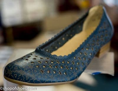 Alpina Dianella very soft punched leather summer court shoe