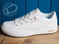 SKECHERS Flex Appeal 3.0 - Go Forward shoe. Smooth Action leather and mesh fabric upper in a lace up athletic sporty training sneaker with stitching accents and Air Cooled Memory Foam insole. available to try and buy from our shop on the Hampshire Berkshire border near Newbury, Winchester Andover and Basingstoke.