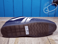 Back to the 80's with this Women’s blue/white  Trainer