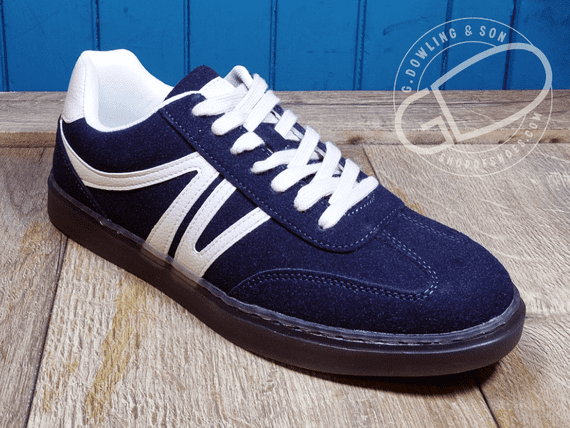 Back to the 80's with this Women’s blue/white  Trainer