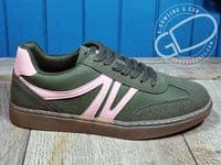 Back to the 80's with this Women’s Khaki green Trainer