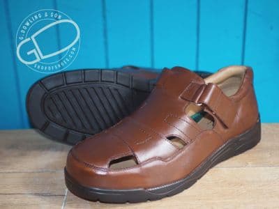 Barney Extra wide Men s  back  in sandal.