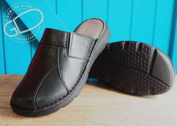Hush puppies open leather mule sandal  available now online or from our Whitchurch shop on the A34 on the Hampshire, Berkshire border between Basingstoke Winchester Newbury and Andover