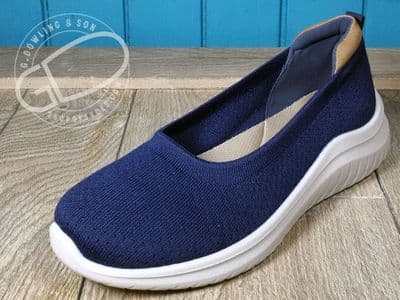 Boulevard Lightweight Slip-On Trainer Pump – Navy