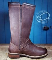 Bourton waxy waterproof deep brown country boot