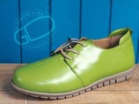 Adesso  soft  leather bungee laced  shoe  with soft leather with cushioned lining a good comfortable shoe with a simple style  Available online or from our shop in Whitchurch Hampshire RG287HD positioned easily between Newbury and Winchester off the A34 and between Basingstoke and Andover right on the border of North Hampshire and Berkshire.