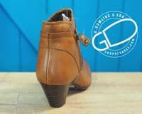 Cipriata soft leather zip ankle boot. black
