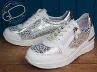 Bridget 2v variable wide fit best selling shoe in beige from an Db Easy b wide fit specialist near Basingstoke Hampshire.