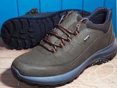 Cotswold nubuck leather walking shoe