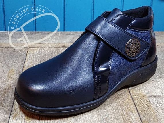 DB Celest 7 6V — Navy Leather (Extra Wide/Adjustable Fit)