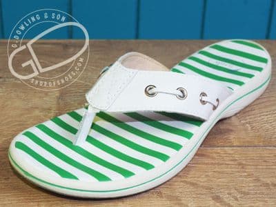 Free spirit leather summer striped toe post mule in green and white
