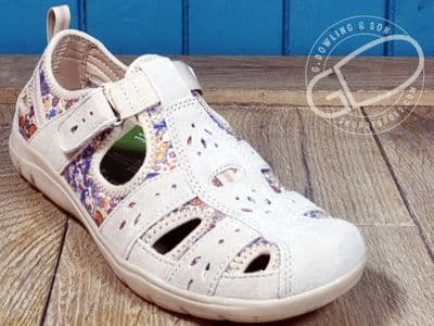 Free spirit Suede leather spring/summer walking  sandal in Parchment Multi Print)