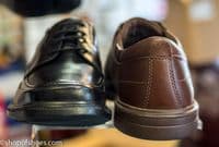 Hush Puppies Mens soft leather laced  shoe.Gloriously soft leather with cushioned cuff and easy on Velcro touch fastening. This shoe has everything a good comfortable shoe should have and with the easy style and history of the Hush Puppies brand. Available online or from our shop in Whitchurch Hampshire RG287HD positioned easily between Newbury and Winchester off the A34 and between Basingstoke and Andover right on the border of North Hampshire and Berkshire.