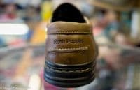 Hush Puppies Mens soft leather casual slip on shoe.Gloriously soft leather with cushioned cuff. This shoe has everything a good comfortable shoe should have and with the easy style and history of the Hush Puppies brand. Available online or from our shop in Whitchurch Hampshire RG287HD positioned easily between Newbury and Winchester off the A34 and between Basingstoke and Andover right on the border of North Hampshire and Berkshire.