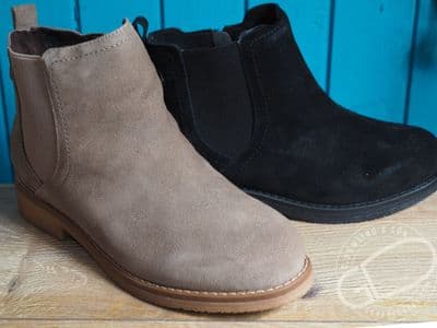 Hush Puppies wider fit suede zip boot