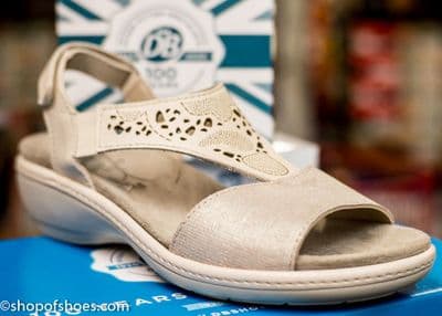 Ilkley Chic EE-4E fit beige sandal