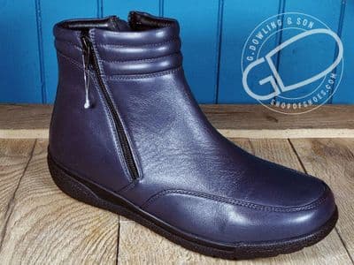 Ladies soft leather zipped ankle boot