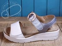 Lily Stylish Wide Fit Wedge Sandal 2v