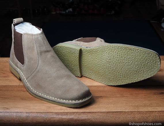 Mens pull on desert Chelsea boot
