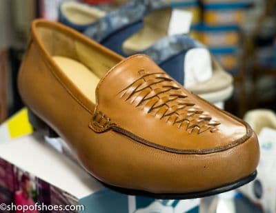 new summer Tan leather loafer EE - 4E wide fit