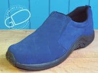 Skechers available to try and buy from our shop on the Hampshire Berkshire border near Newbury, Winchester Andover and Basingstoke.