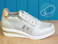 Bridget 2v variable wide fit best selling shoe in beige from an Db Easy b wide fit specialist near Basingstoke Hampshire.