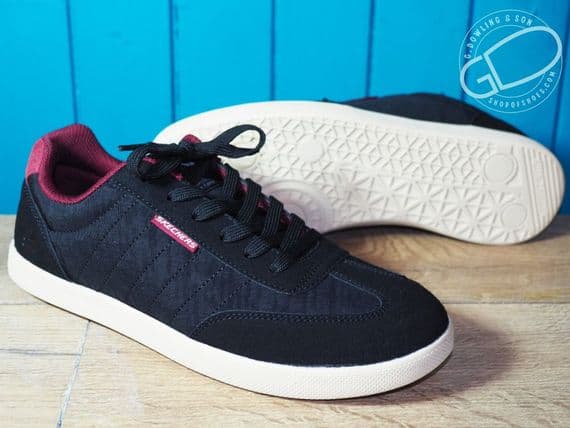Skechers available to try and buy from our shop on the Hampshire Berkshire border near Newbury, Winchester Andover and Basingstoke.