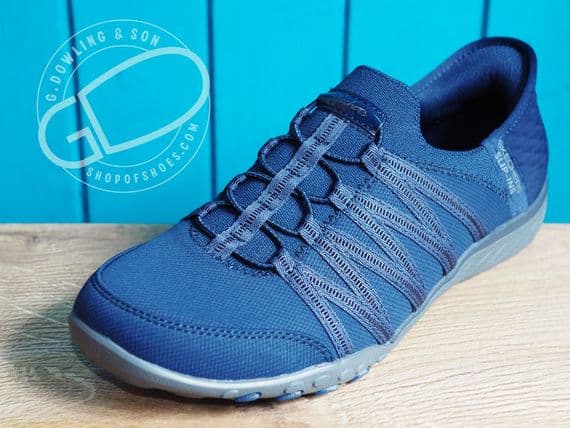 Skechers Expected Tomen in Navy available to try and buy from our shop on the Hampshire Berkshire border near Newbury, Winchester Andover and Basingstoke.