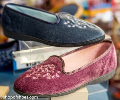 standard fit sleepers slipper In two colours