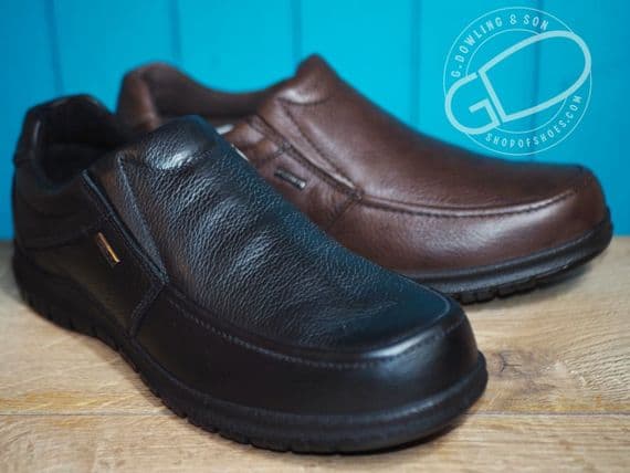 Lightweight modern take on a classic deep grip rubber sole country brogue shoe in lovely tan soft flexible leather Adaptive cushioned insole and flexible rubber sole for all available online or from our Whitchurch shop on the Hampshire Berkshire border.