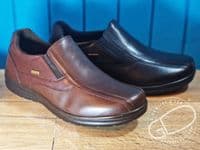 Lightweight modern take on a classic deep grip rubber sole country brogue shoe in lovely tan soft flexible leather Adaptive cushioned insole and flexible rubber sole for all available online or from our Whitchurch shop on the Hampshire Berkshire border.