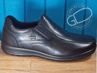 Lightweight modern take on a classic deep grip rubber sole country brogue shoe in lovely tan soft flexible leather Adaptive cushioned insole and flexible rubber sole for all available online or from our Whitchurch shop on the Hampshire Berkshire border.