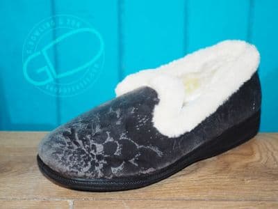 wider fitting comfortable slip on slipper