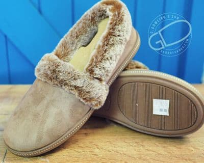 Women's Skechers  Cozy Campfire - Fresh Toast