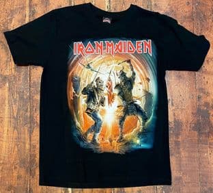 BNWT Rock@Tees Iron Maiden Eddie Armed Combat Double Sided T-shirt 2XL (ts0543)
