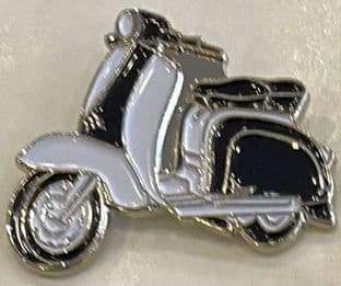 Enamel Pin Badge: Mod Scooter (EPB64) (New)