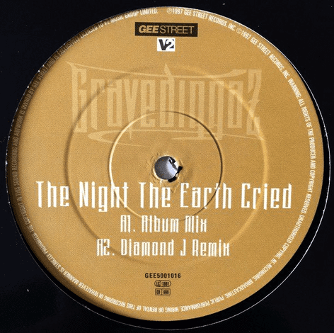 Gravediggaz - The Night The Earth Cried (12