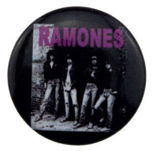 Ramones - Rocket To Russia (25mm Button Badge)