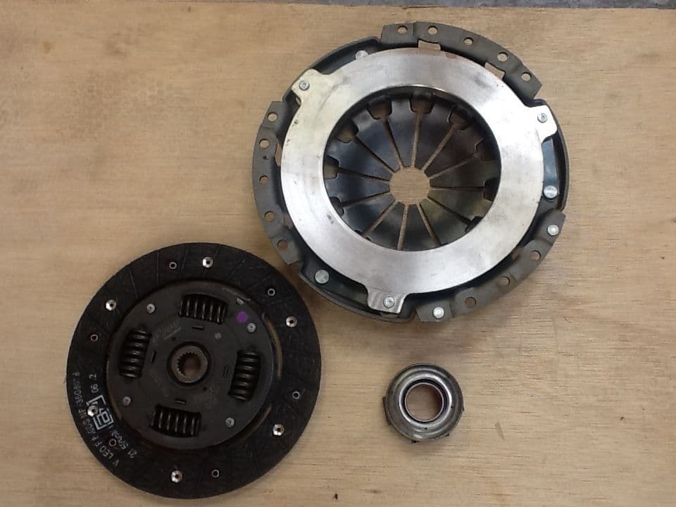 Fiat Punto Clutch Kit 55200860 NEW GENUINE OE