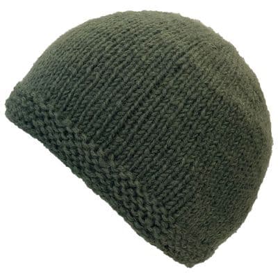 Beanie knitted hat in green