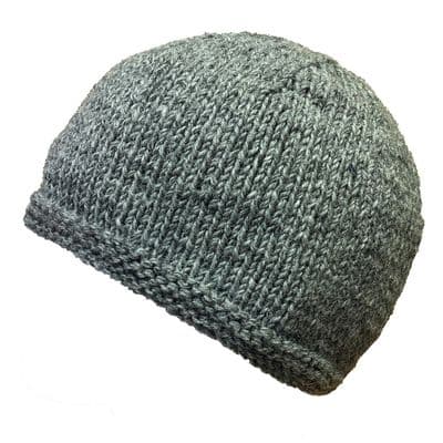 Beanie knitted hat in plain light grey