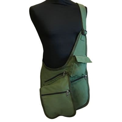 Cross body pocket bag in green