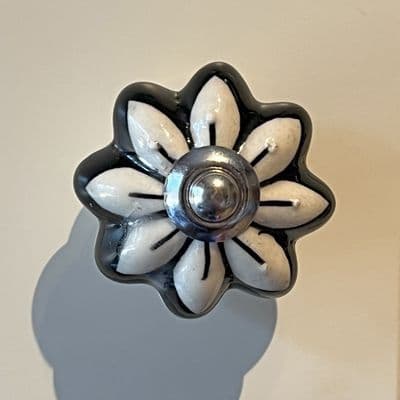 Floral Ceramic Knob in Black and White