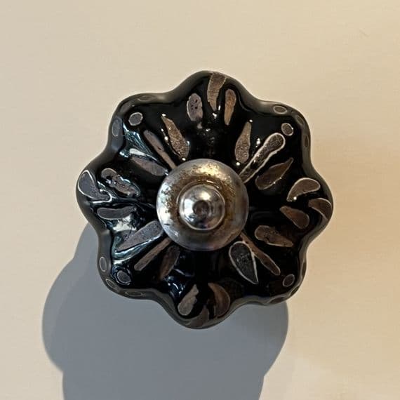 Floral Ceramic Knob in Black & Grey