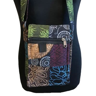 Small padded patchwork shoulder passport bag
